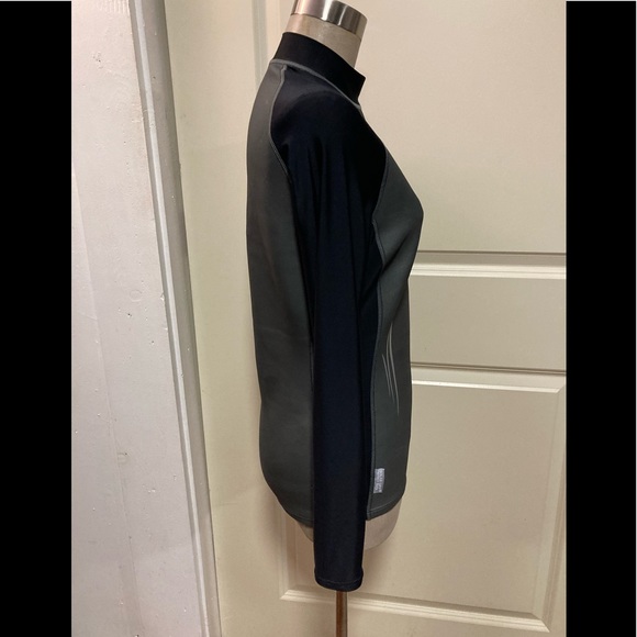Aqua sphere rash guard size large - Picture 2 of 8